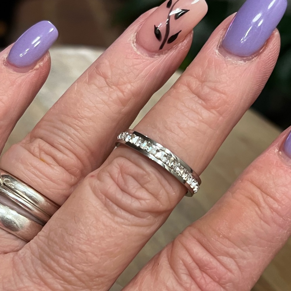 Titatium Woman Band New Size 9